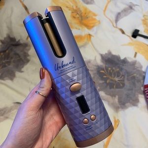 Unbound Cordless Auto Curler From Conair CR510C